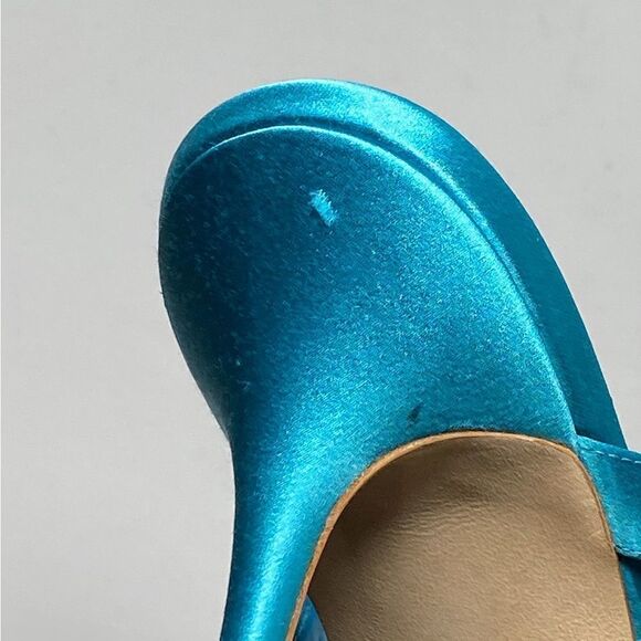 Manolo Blahnik Lurum 90 Embellished Satin Mules size 40 - Picture 8 of 12